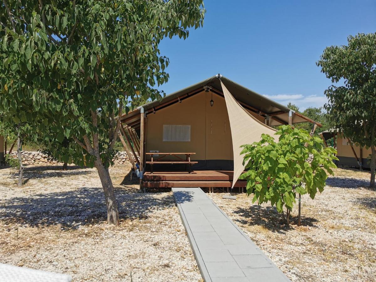 Grande Glamping With Pool Hotel Biograd Na Moru Exterior photo